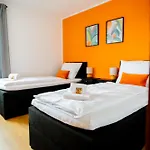 C4s -come4stay -innharmony- Stilvoll Eingerichtetes Fuer Bis Zu 8 Personen - Hochwertige Betten I Voll Ausgestattete Kueche I Balkon I Badezimmer I Wlan I Smart Tv