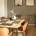 Lejlighed C4s -come4stay -innharmony- Stilvoll Eingerichtetes Fuer Bis Zu 8 Personen - Hochwertige Betten I Voll Ausgestattete Kueche I Balkon I Badezimmer I Wlan I Smart Tv *