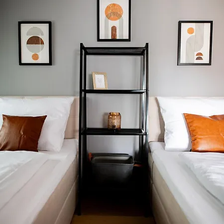 C4s -come4stay -innharmony- Stilvoll Eingerichtetes Fuer Bis Zu 8 Personen - Hochwertige Betten I Voll Ausgestattete Kueche I Balkon I Badezimmer I Wlan I Smart Tv *
